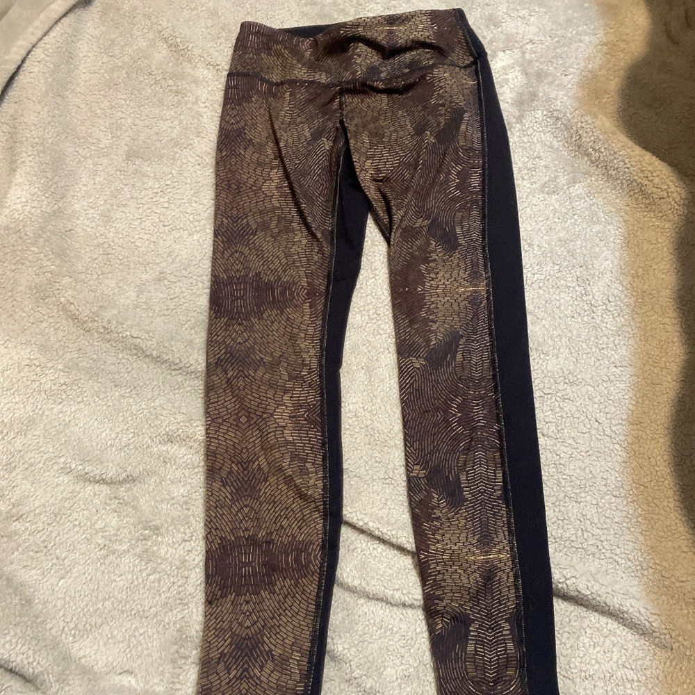 Lululemon leggings size 2